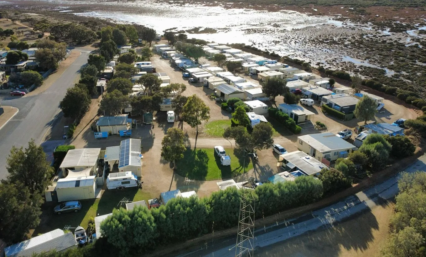 Price Caravan Park - Image 1
